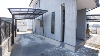 【駐車場】 | 1台分のカーポートがあります。縦列2台可能です