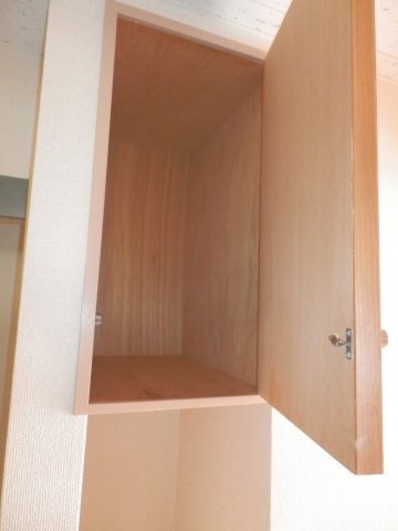 【キッチン】 | みずきコート | キッチン脇にも簡易な収納があり便利です。