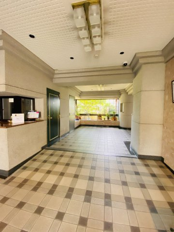 ダイアパレス二日市のエントランス