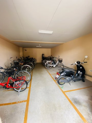 ダイアパレス二日市の駐車場