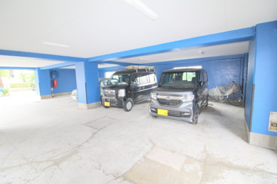 【駐車場】 | キャロル柴原