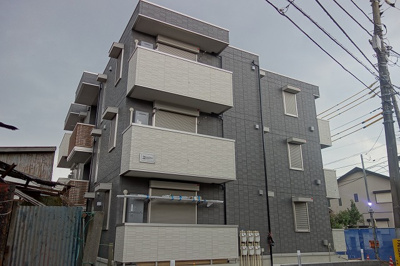 【外観】 | マーベラス | マーベラス　軽量鉄骨造3階建て