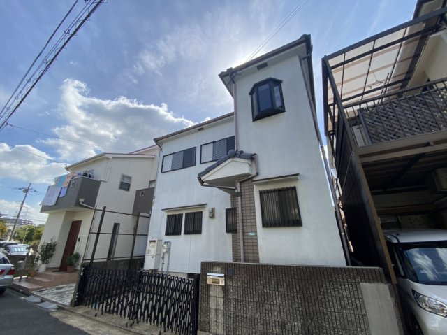 枚方市東船橋2丁目　中古戸建ての外観|外観もきれいですね♪