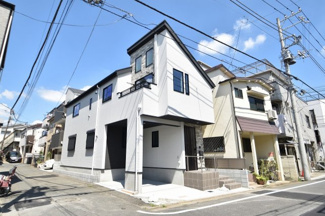 【外観】 | 閑静な住宅街で落ち着いた雰囲気です。お客様のご都合でいつでもご内覧可能で御座います。