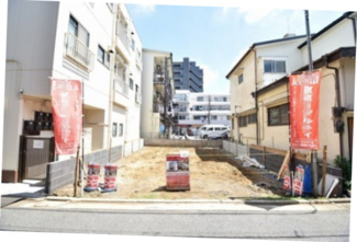 【外観】 | 現地見学や資料請求などお気軽にお問合わせ下さい。
周辺環境とあわせて現地ご案内致します。
