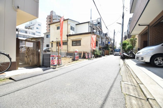 【前面道路含む現地写真】 | 現地見学や資料請求などお気軽にお問合わせ下さい。
周辺環境とあわせて現地ご案内致します。