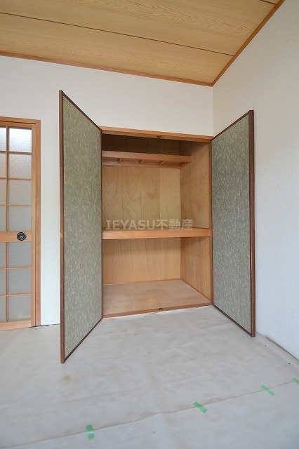 スリーゼ牛田の収納