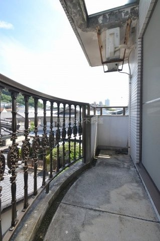 スリーゼ牛田のバルコニー