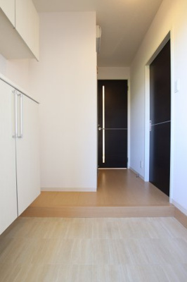 【玄関】 | ビアンコフォレスタ