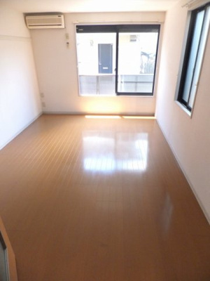 【洋室】 | ブルーベリーコート