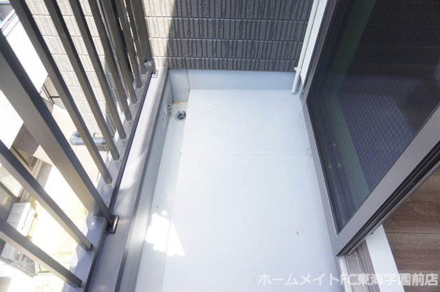 熊本市西区池田１丁目のアパートのバルコニー