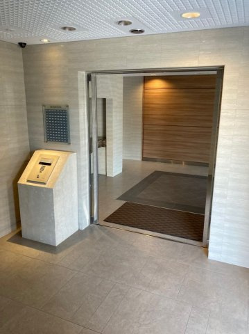 アルファステイツ箱崎のエントランス