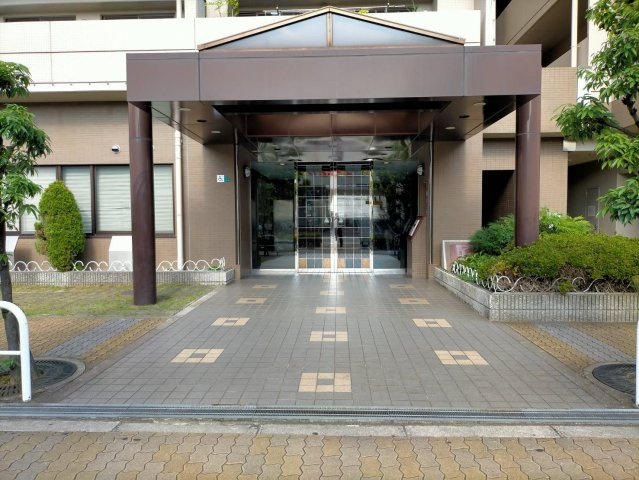 ファミール深江橋アーバンステージのエントランス|エントランスです。オートロック付きマンションで安心ですね。