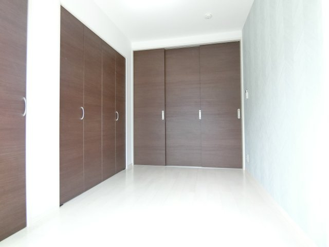 【寝室】 | F asesia fonte