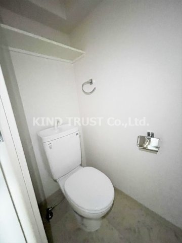 プレサンス天満ステーションフロントのトイレ|ゆったりとした空間のトイレです