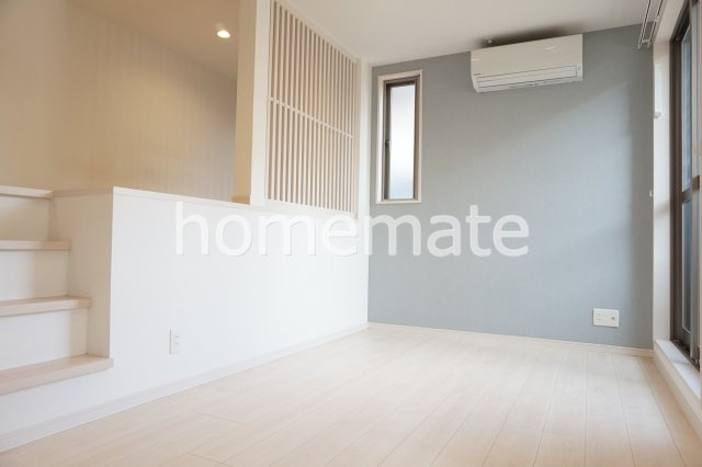 熊本市中央区春竹町大字春竹のアパートの居間・リビング