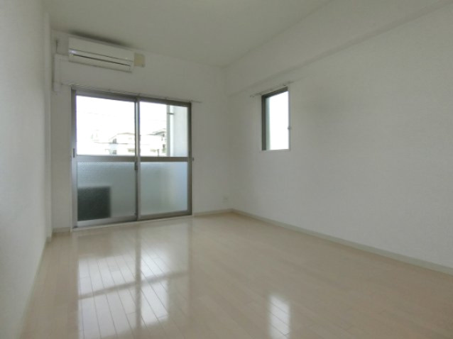 【洋室】 | BONHEURVIE