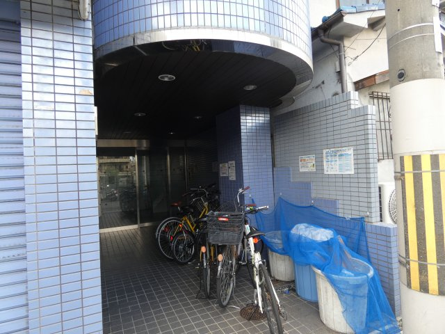 【エントランス】 | メゾンドール秋桜