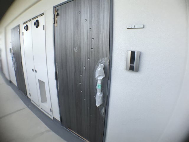 コントレイルりんくう常滑の玄関