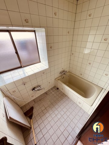 長浜戸建ての浴室