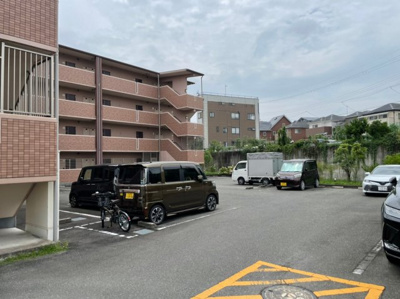 【駐車場】 | 石塚ハイム | 駐車スペースもあります