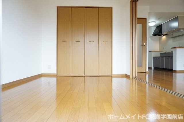 ビビエンダ弓削の洋室