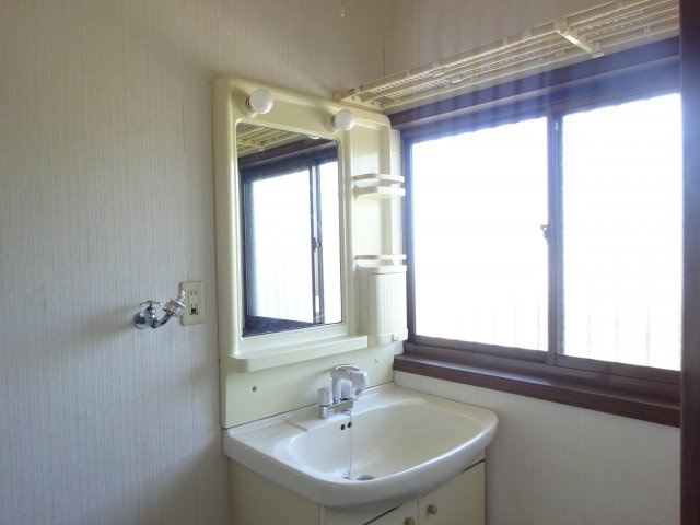 シャイン２１の洗面所