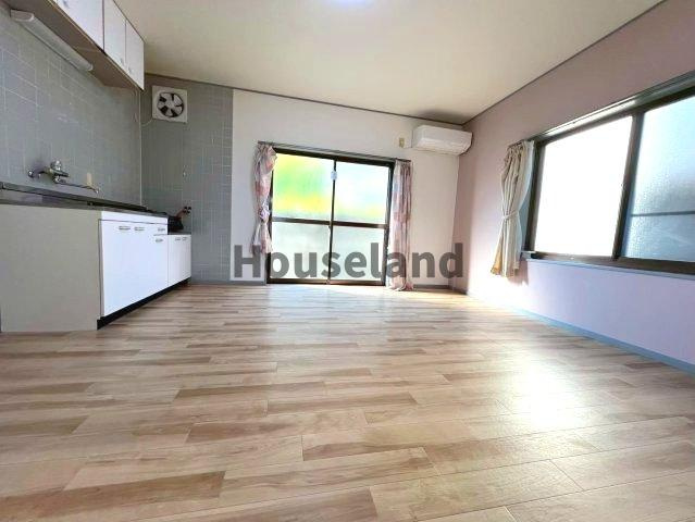 北島ハイツの居間・リビング