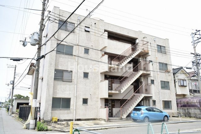 マンション若草の外観