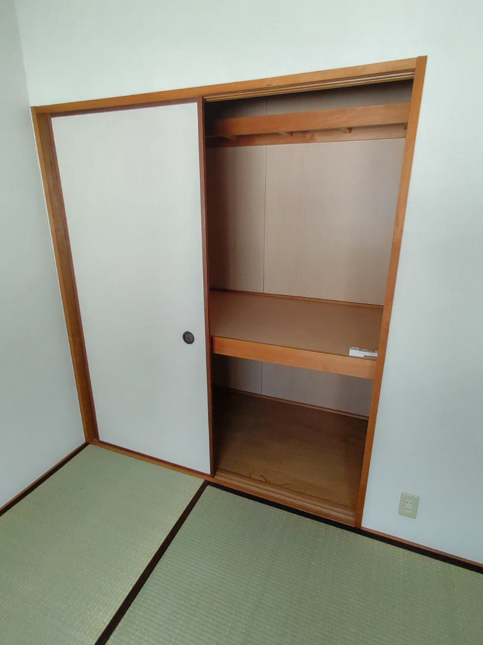 ベルハウス津秦の和室