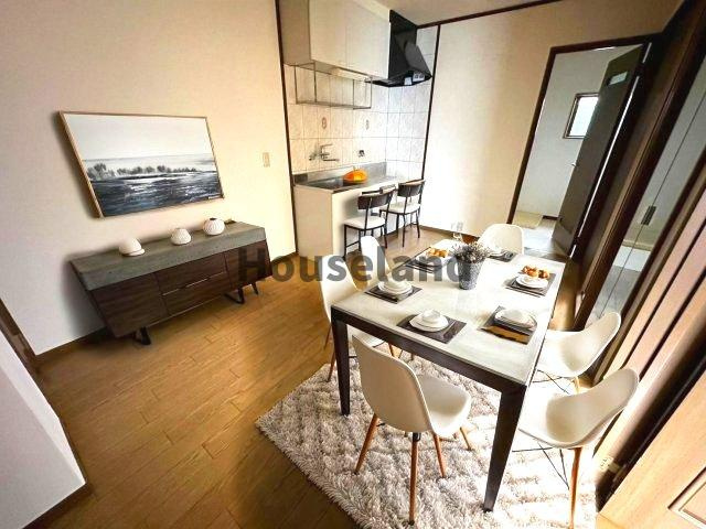 ベルハウス津秦の居間・リビング