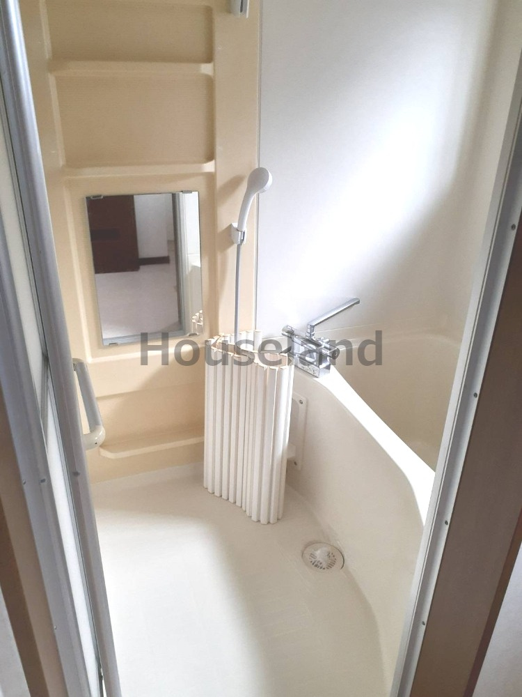 ベルハウス津秦の浴室