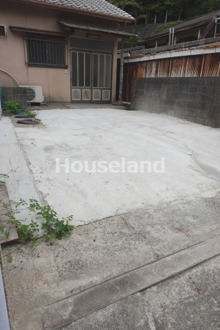 関戸戸建の駐車場