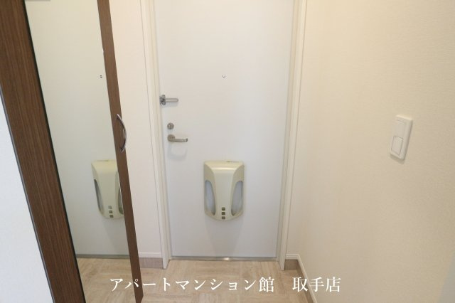 ラ・シーヌⅡの玄関