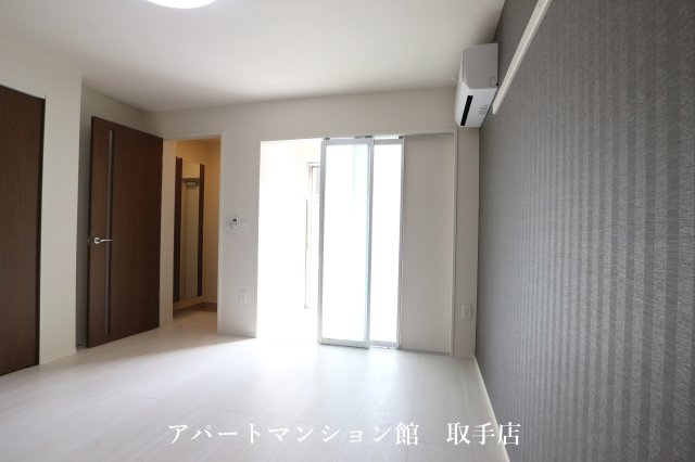 ラ・シーヌⅡの居間・リビング