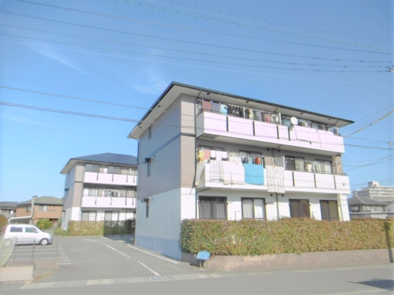 ハイカムール山本の外観|外観は落ち着いています