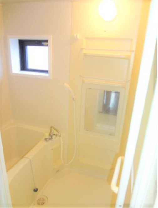 ハイカムール山本の浴室|ゆったり過ごせるお風呂です