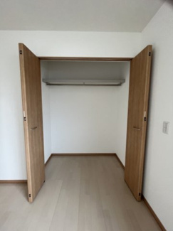 【収納】 | ※画像は別部屋の同間取となり、建具・床色等が異なる可能性があります。