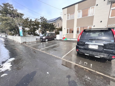 【駐車場】 | SANTUARIO Ⅰ | カースペースがあります