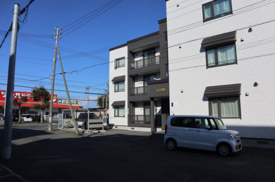 【駐車場】 | 輝房