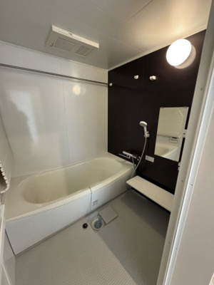 【浴室】 | i-town 雅 | ※同間取りの別部屋になりますので、床色・建具色が異なる場合がございます。