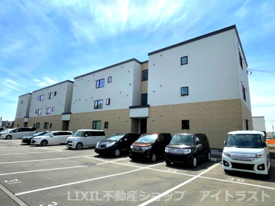 【駐車場】 | i-town 雅 | ロードヒーティング駐車場2台付