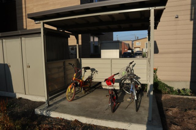 【その他共用部分】 | 月白 | 駐輪場です。