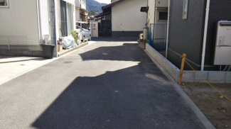 【周辺】 | 閑静な住宅街♪
両面道路の物件は通風も良好です◎