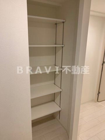 ラ フォルム鎗屋町　BRAVI不動産の玄関|【ラ　フォルム鎗屋町】シューズボックス