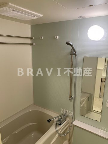 ラ フォルム鎗屋町　BRAVI不動産の浴室|【ラ　フォルム鎗屋町】コンパクトで使いやすいお風呂です
