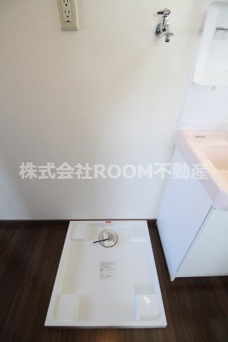 ジュン・タカオの設備