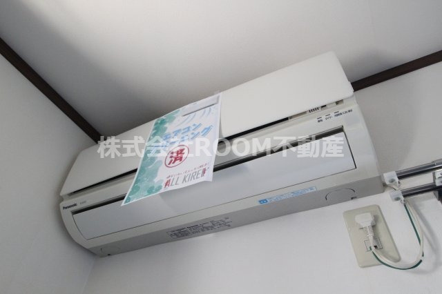 ジュン・タカオの設備