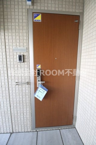 セジュールグレイスⅢのエントランス|建物の内部です
