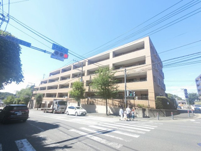 【外観】 | セザール下永谷 | 総戸数２５戸、平成１５年２月築、管理人は日勤勤務につき管理体制良好です♪